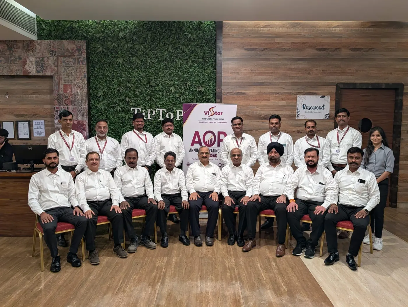 A second frame of the Vistar Logitek company group photograph
